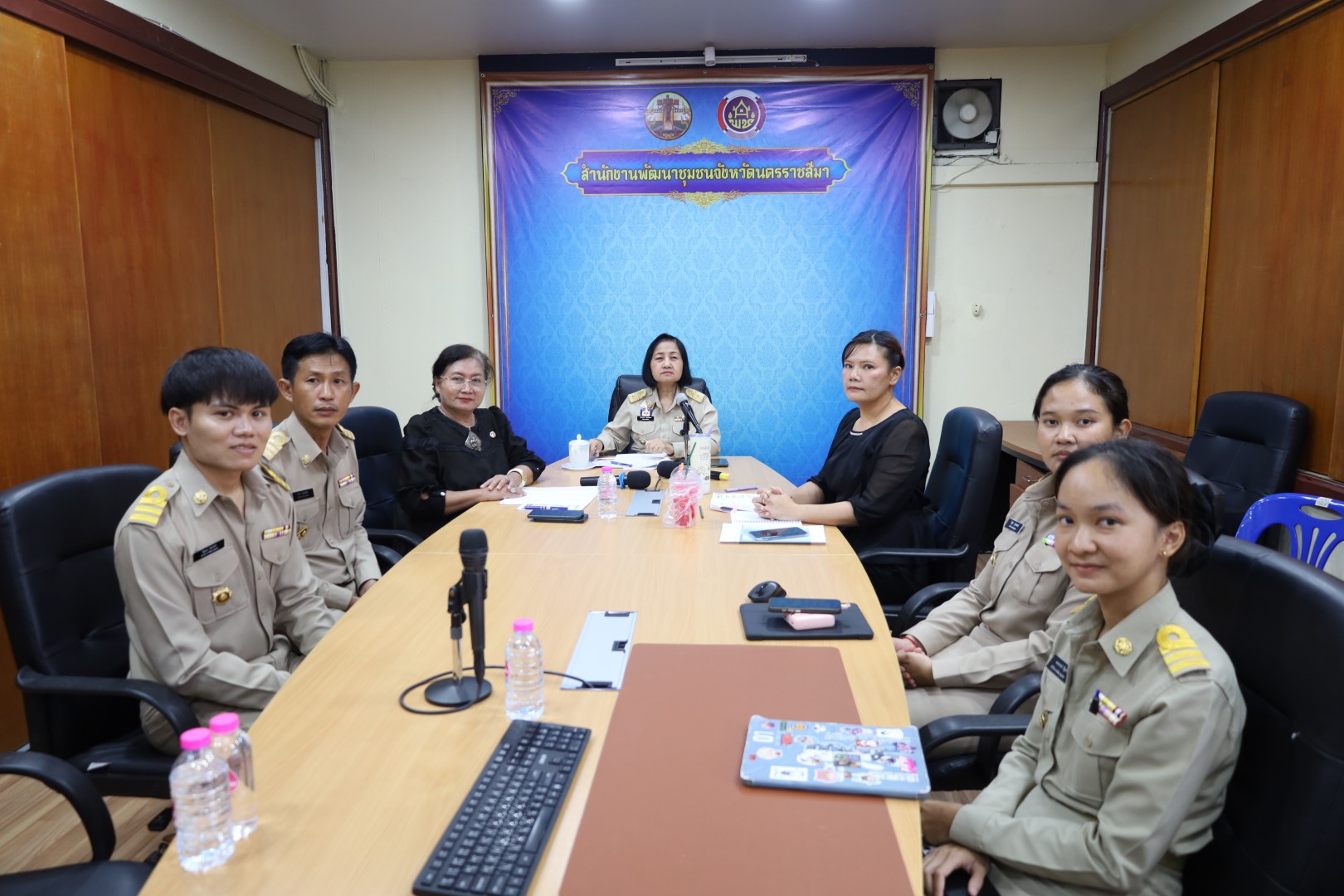 พช.โคราช ประชุมติดตามความก้าวหน้าโครงการ "คนละครึ่ง พลัส" ขับเคลื่อนนโยบายรัฐบาล กระตุ้นเศรษฐกิจฐานราก OTOP