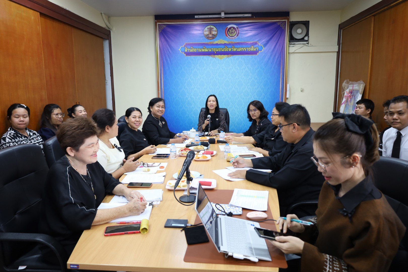 พช.โคราช ประชุมขับเคลื่อนงานนโยบายและภารกิจสำคัญเร่งด่วนนัดแรก เน้นย้ำหลักการทำงาน "รวดเร็ว ถูกต้อง ทันเวลา" ลุยภารกิจรับปีใหม่