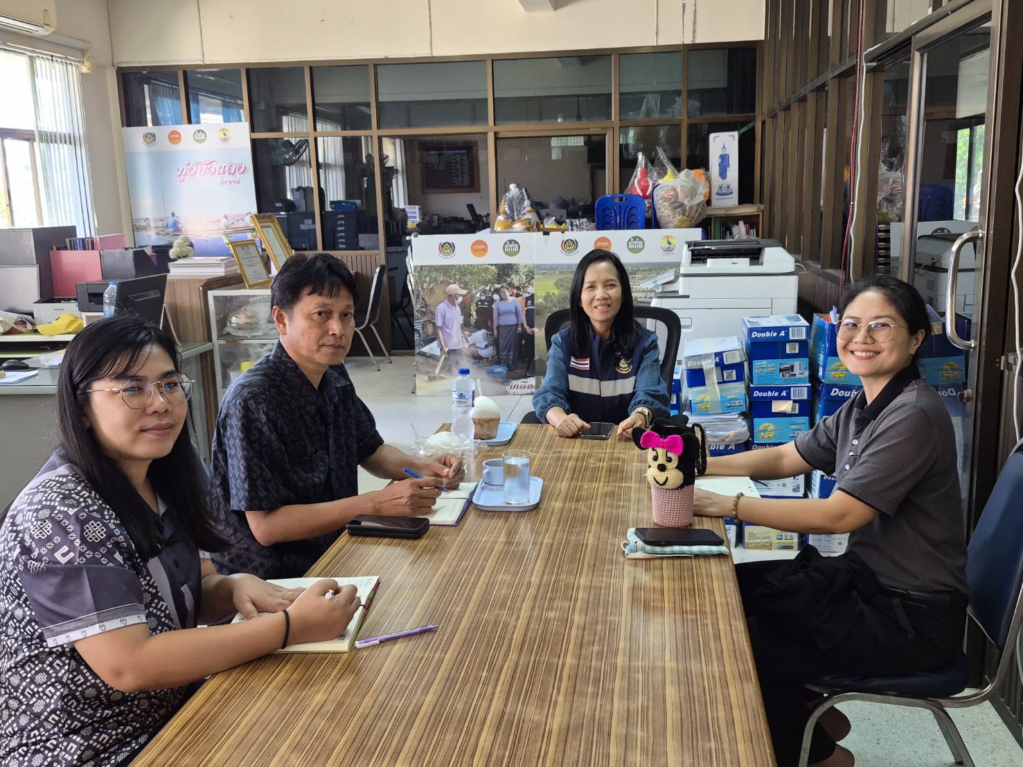 พช.โคราช ลงพื้นที่อำเภอบ้านเหลื่อม ติดตามขับเคลื่อนยุทธศาสตร์ ปี 2569 เน้นย้ำการทำงานเป็นทีม เร่งขยายผลผ้าลายอัตลักษณ์ และสร้างความมั่นคงทางอาหารอย่างยั่งยืน