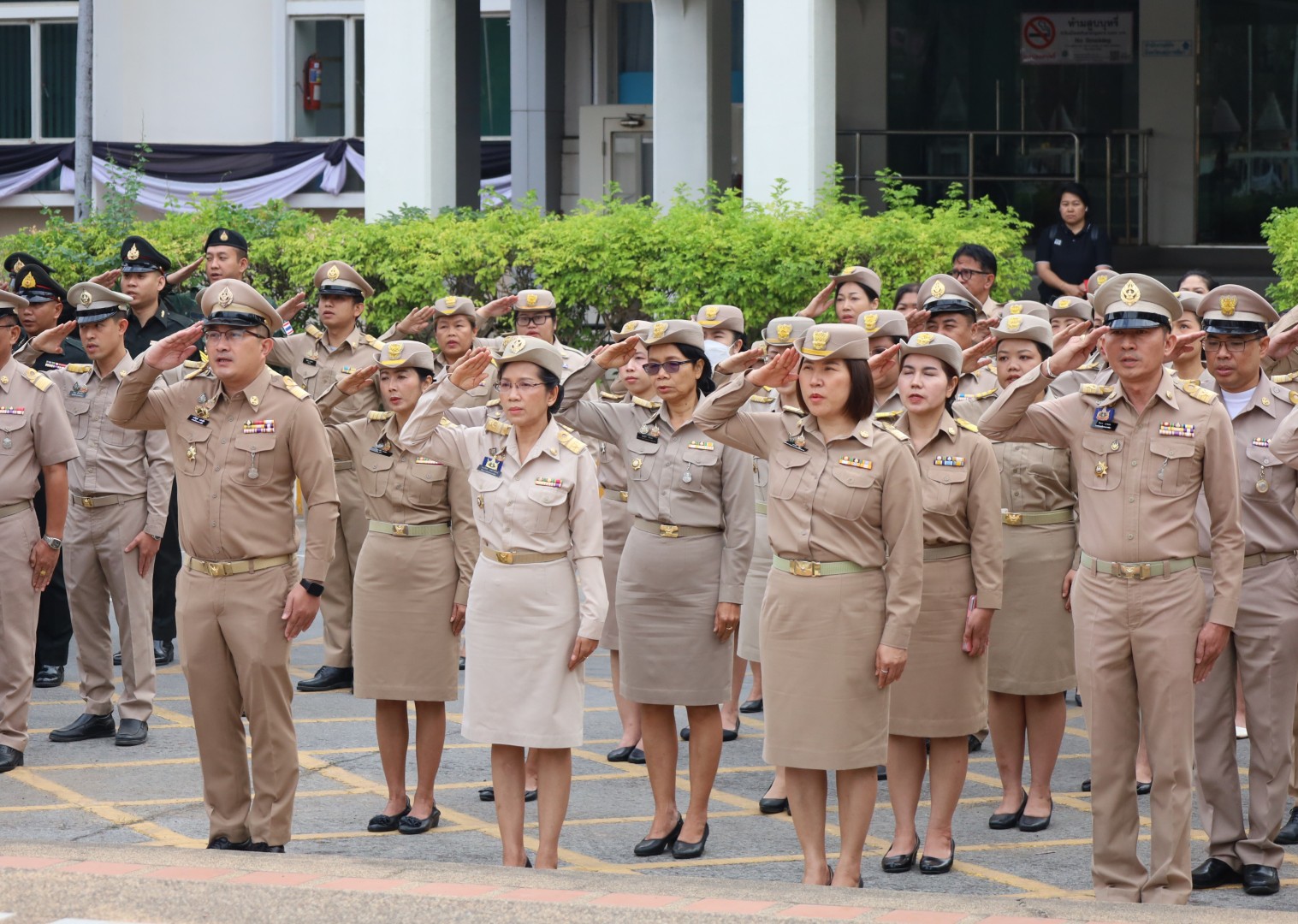 พช.โคราช รวมพลังเคารพธงชาติ เสริมวินัย สร้างความสามัคคี ประจำสัปดาห์