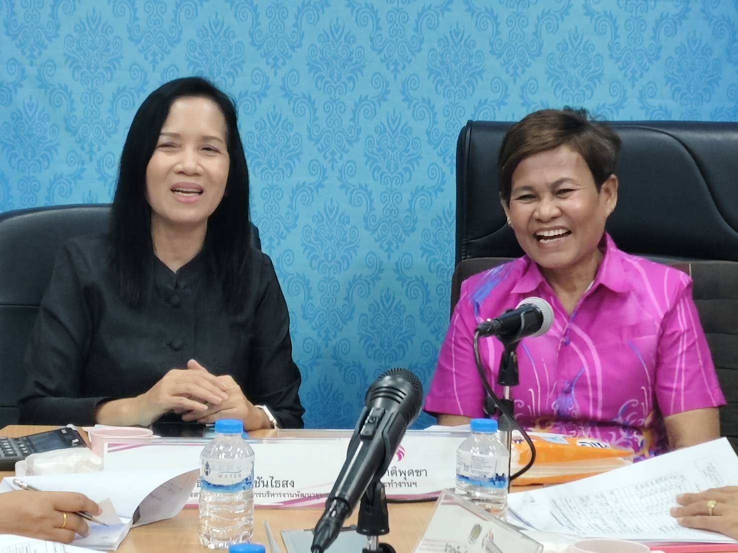 พช.โคราช ประชุมคณะทำงานขับเคลื่อนกองทุนพัฒนาบทบาทสตรีจังหวัดนครราชสีมา ครั้งที่ 2/2569 อนุมัติงบกว่า 5.9 ล้านบาท มุ่งสร้างโอกาส พัฒนาอาชีพ และยกระดับคุณภาพชีวิตสตรีเมืองย่าโม