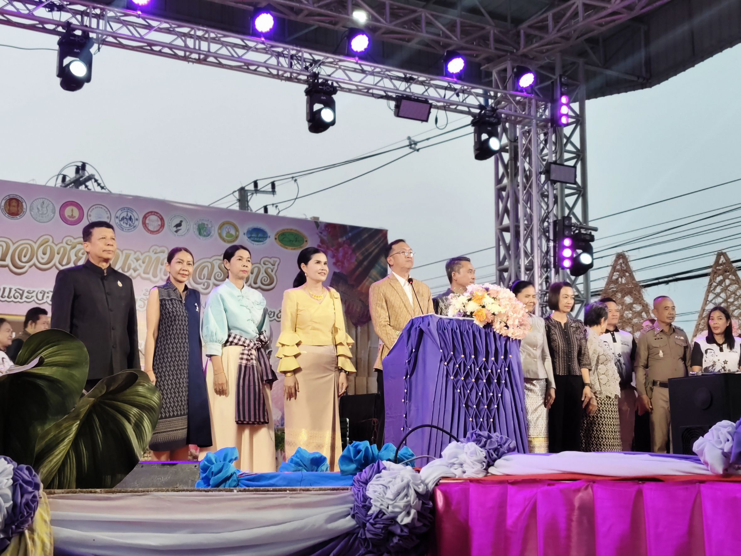 พช.โคราช ร่วมพิธีเปิดงานยิ่งใหญ่ “ฉลองวันแห่งชัยชนะของท้าวสุรนารี งานประเพณีบัวไหม บัวใหญ่ และงานกาชาด ประจำปี 2569” ครั้งที่ 34