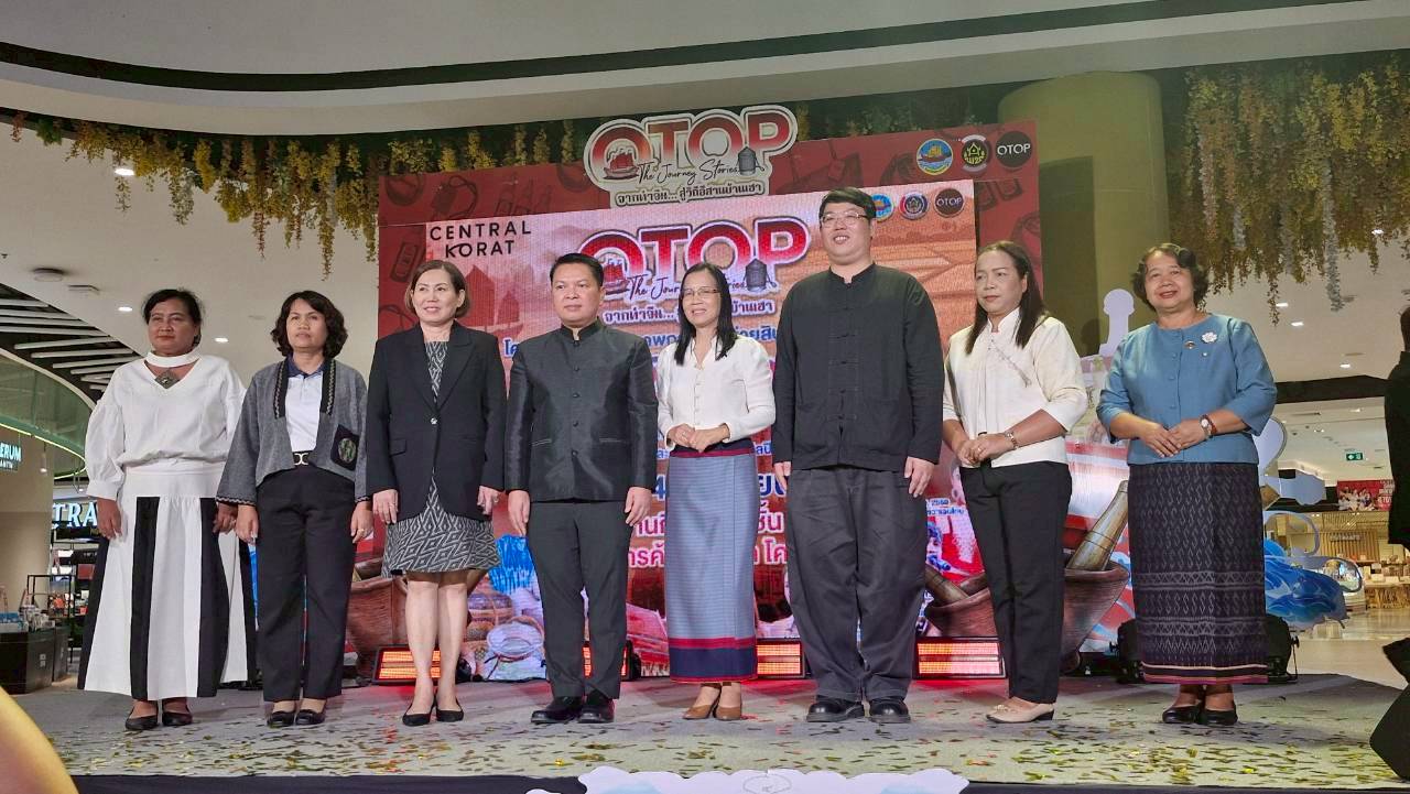 ร่วมเปิดงาน "สุดยอด OTOP สมุทรสาคร สัญจรภูมิภาค" (OTOP The Journey Stories) หนุนช่องทางตลาดสินค้าชุมชนสู่ระดับประเทศ