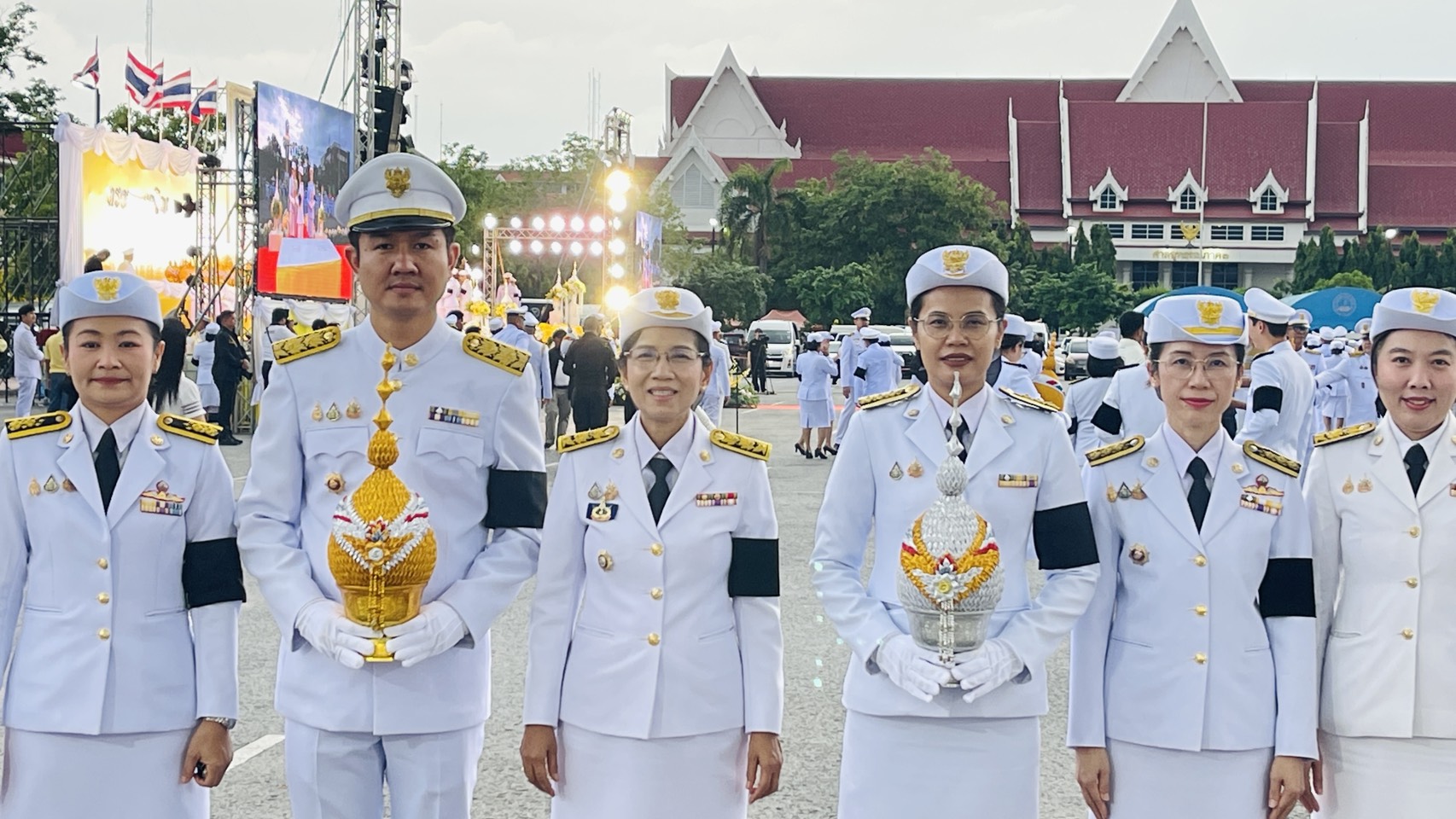 พช.โคราช ร่วมแสดงความจงรักภักดีในพิธีถวายเครื่องราชสักการะ วางพานพุ่ม และจุดเทียนถวายพระพรชัยมงคล เนื่องในโอกาสวันเฉลิมพระชนมพรรษา พระบาทสมเด็จพระเจ้าอยู่หัว