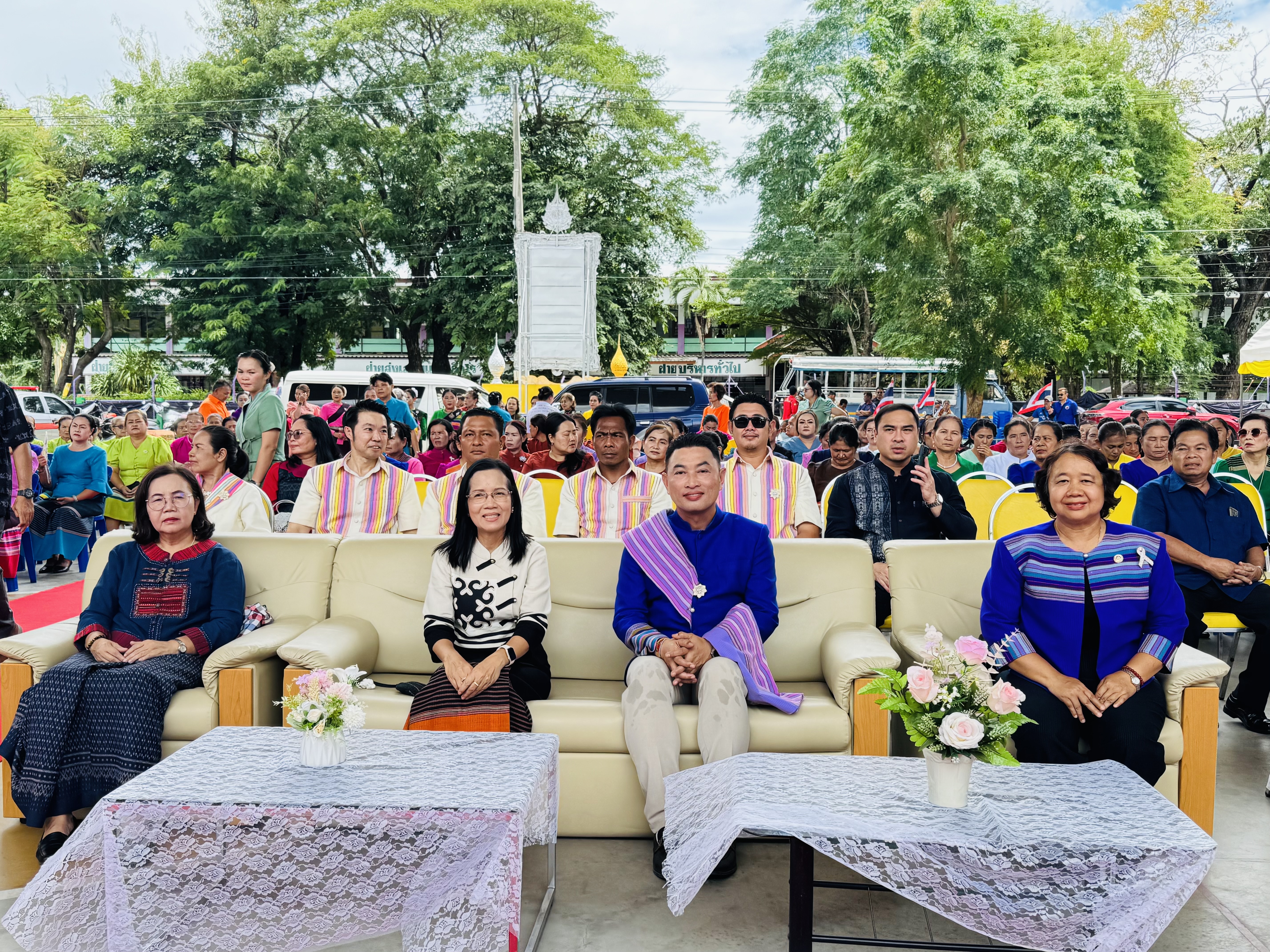 พช.โคราช ร่วมสนับสนุนและเป็นกำลังใจ กลุ่มทอผ้าเทศบาลตำบลสูงเนิน รับการตรวจประเมินคัดเลือกหมู่บ้านหัตถกรรมดีเด่น รางวัล “หม่อมงามจิตต์ บุรฉัตร” ประจำปี 2569