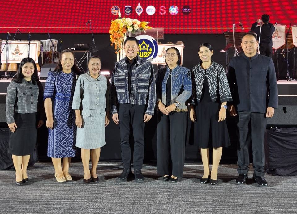 พช.โคราช ร่วมงานประกวดวงดนตรีพื้นบ้านโปงลาง ชิงถ้วยพระราชทานฯ ครั้งที่ 1 ประจำปี 2569 รอบคัดเลือก มุ่งสืบสานภูมิปัญญาท้องถิ่นสู่สากล