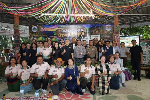 พช.โคราช ผนึกกำลังอำเภอวังน้ำเขียว เปิดหมู่บ้านท่องเที่ยว D-HOPE “บ้านสุขสมบูรณ์” ชูวิถีชุมชนสู่การท่องเที่ยวเชิงสร้างสรรค์